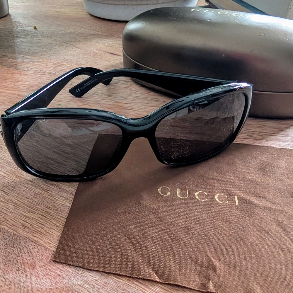 Gucci Black Sunglasses